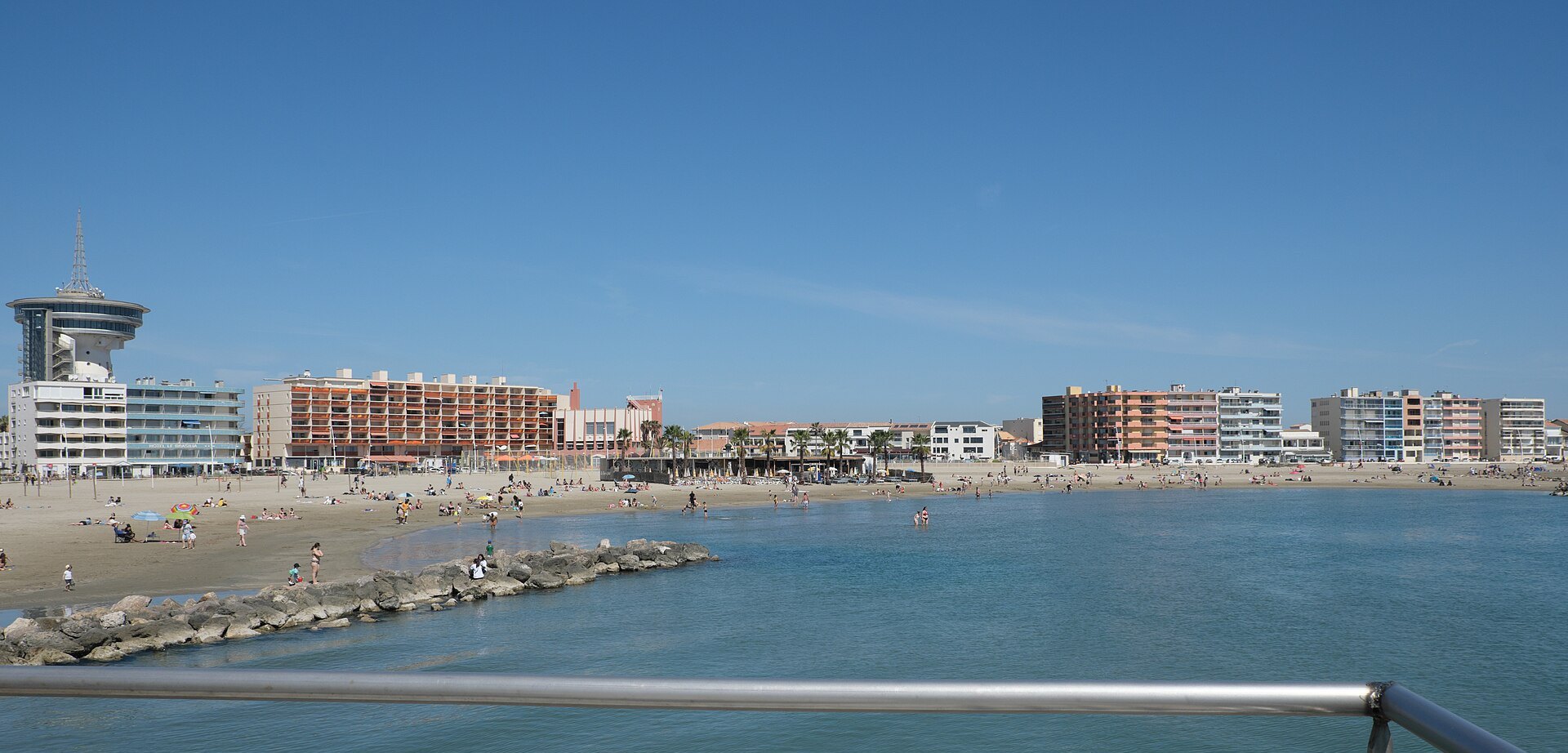 Palavas-les-Flots, plage et Phare de la Méditerranée