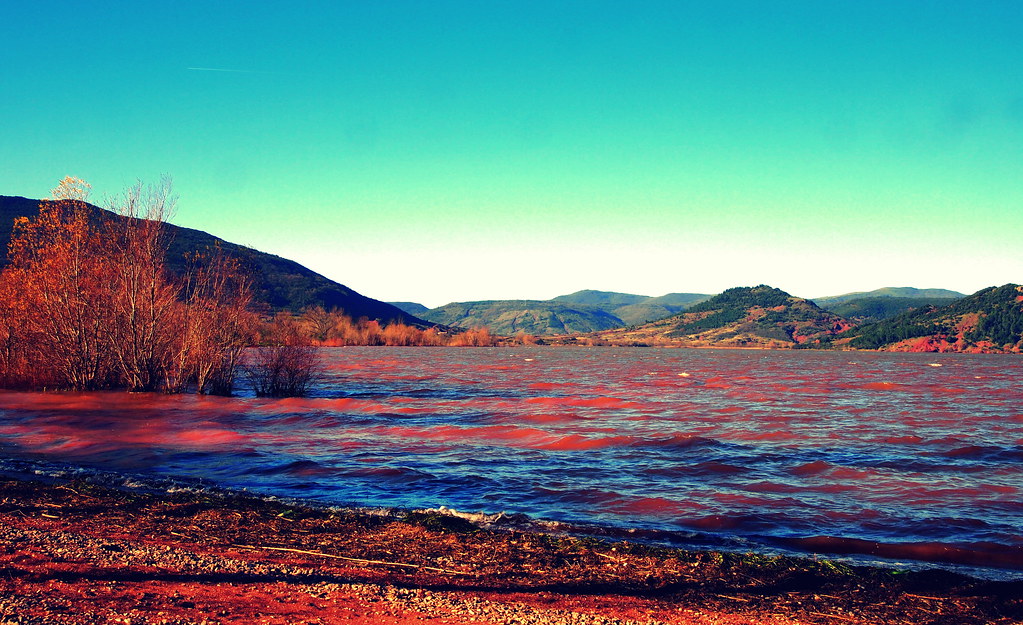 Lac du Salagou